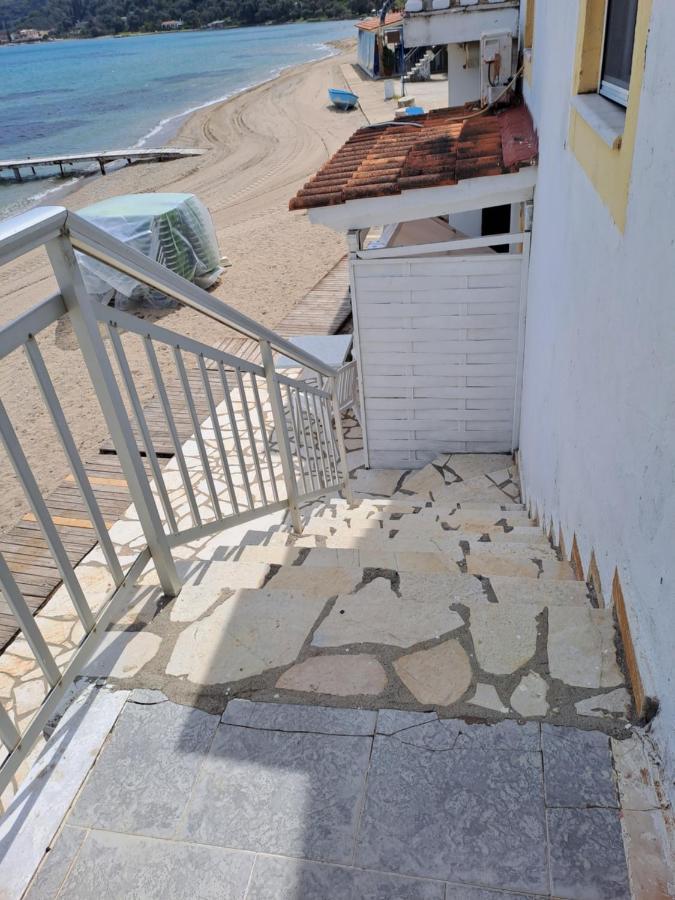 Seaside Studios Mesongi Luaran gambar