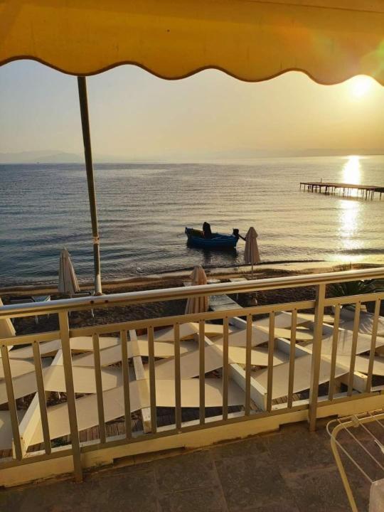 Seaside Studios Mesongi Luaran gambar